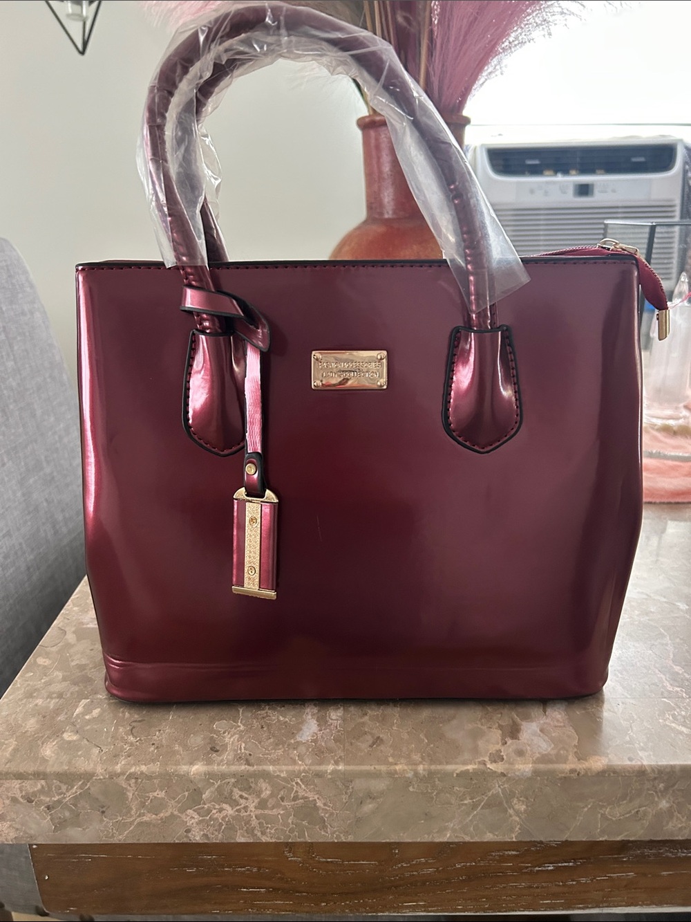Brand new in original packaging Women's Structured Tote Handbag